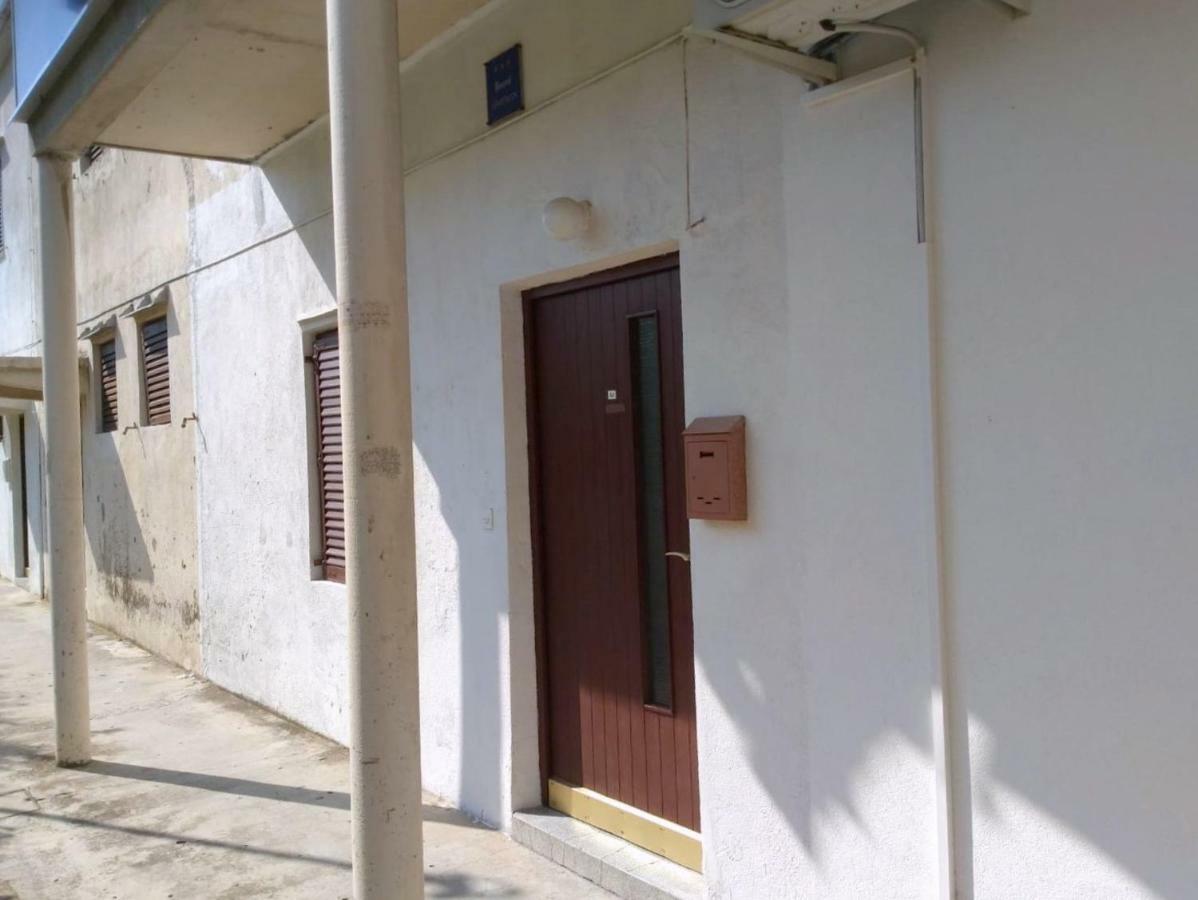 Apartment A1 Dugi Rat Exterior photo